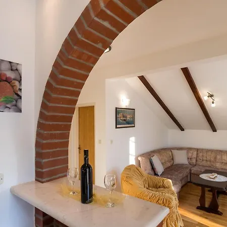 Apartament Zora *