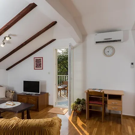 Zora Apartament